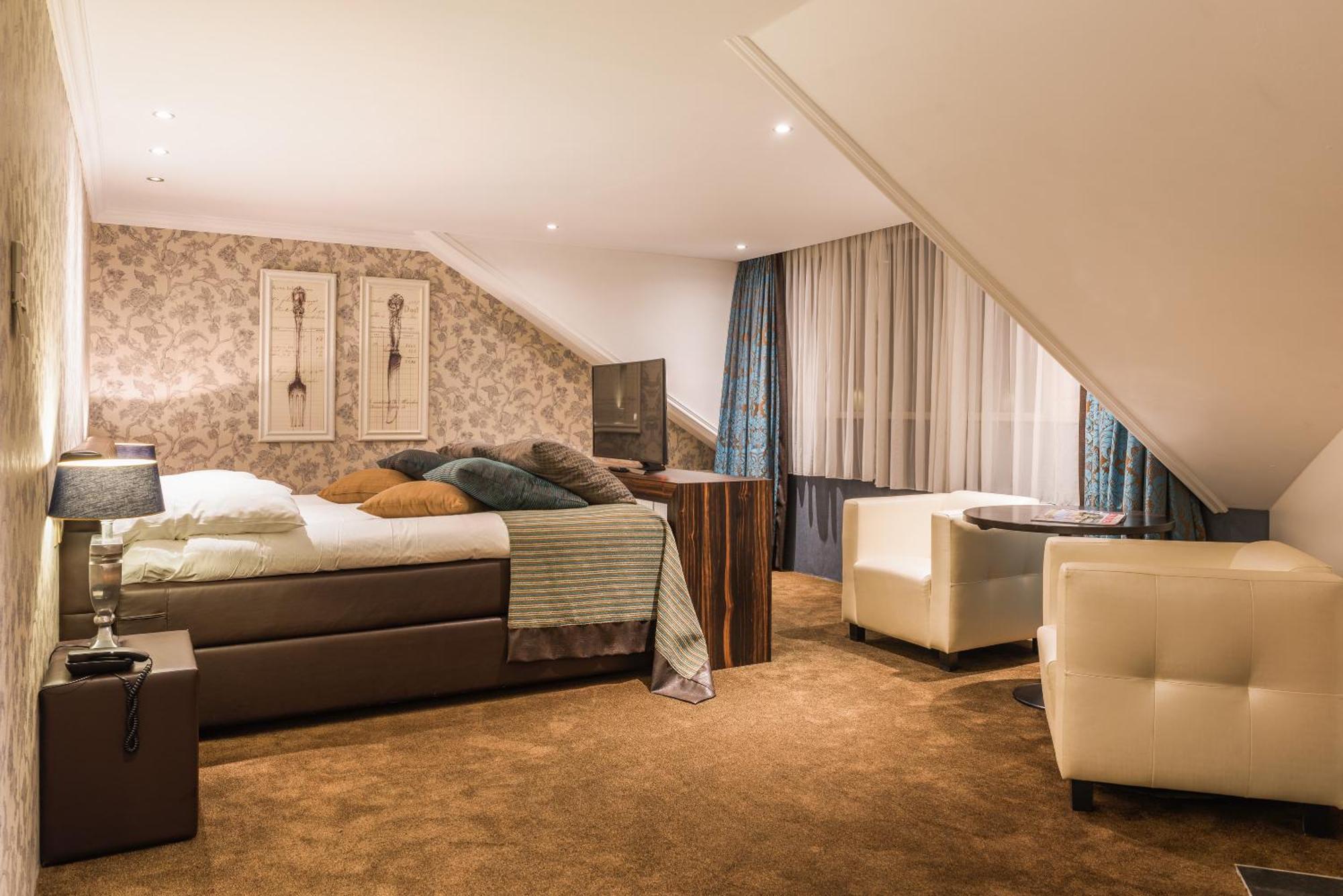 Van Der Valk Hotel Emmen Nieuw-Amsterdam Extérieur photo