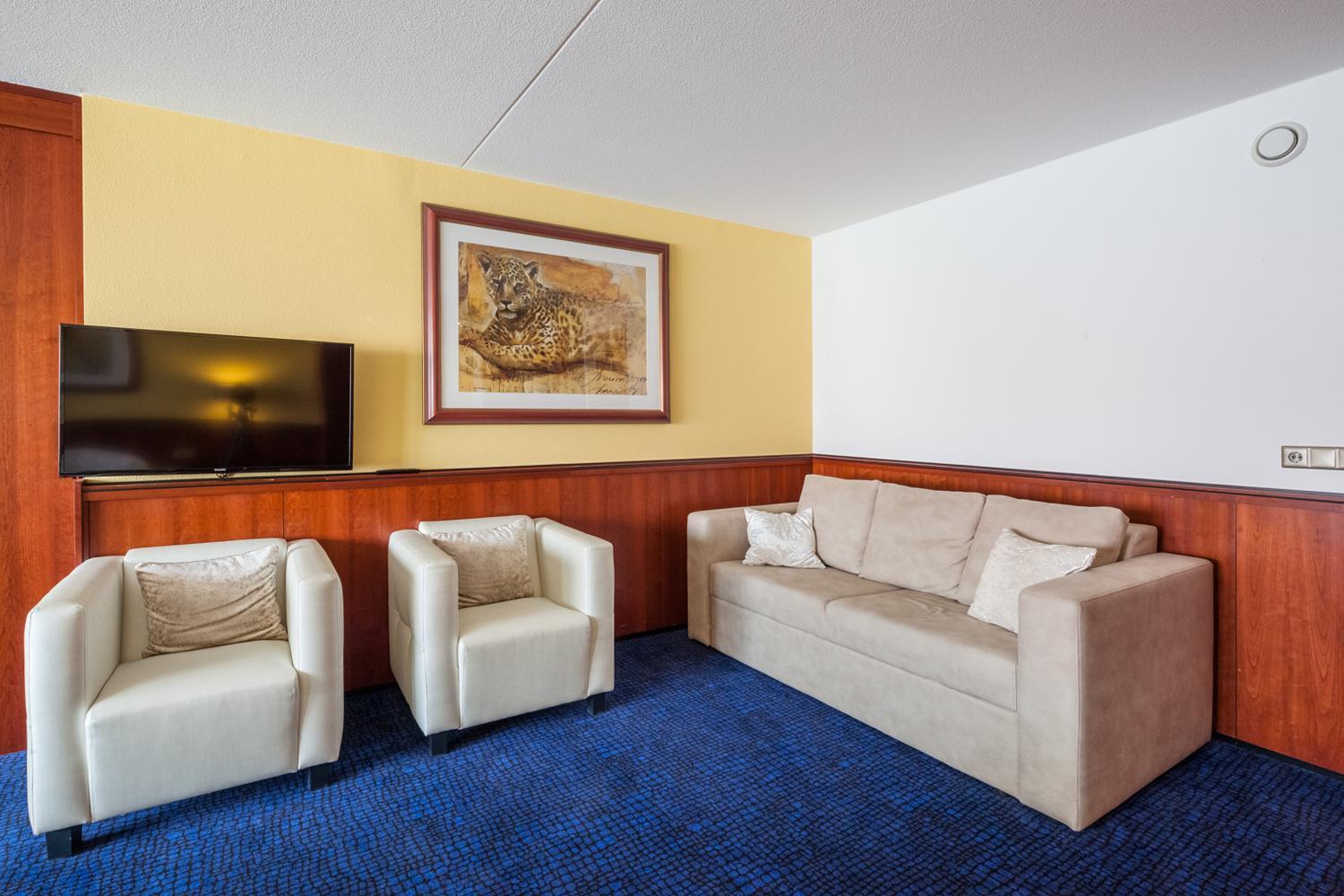 Van Der Valk Hotel Emmen Nieuw-Amsterdam Extérieur photo